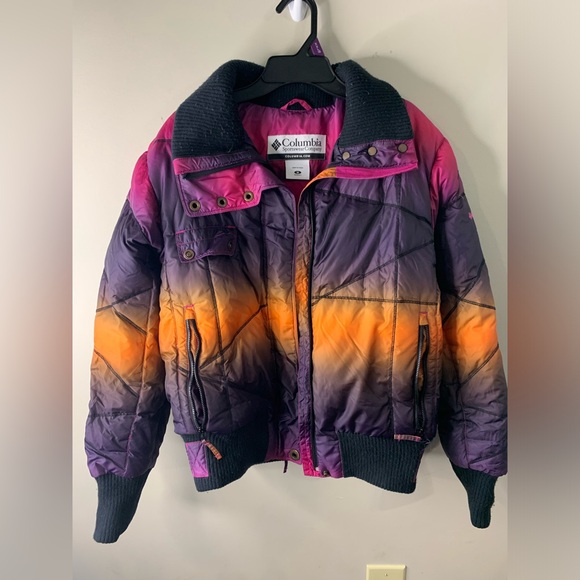 Columbia Jackets & Blazers - Women’s Medium Vintage Columbia Sportswear Puffer winter snow Jacket ombré